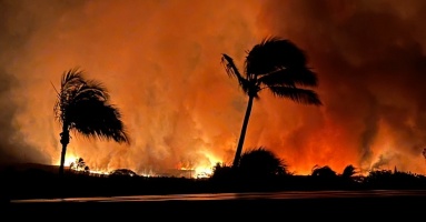Nhân chứng kể khoảnh khắc 'bão lửa' càn quét thị trấn Hawaii Nhân chứng kể khoảnh khắc 'bão lửa' càn quét thị trấn Hawaii