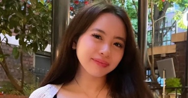 Bạn bè sốc khi nữ sinh gốc Việt bị bố dượng đâm chết Bạn bè sốc khi nữ sinh gốc Việt bị bố dượng đâm chết