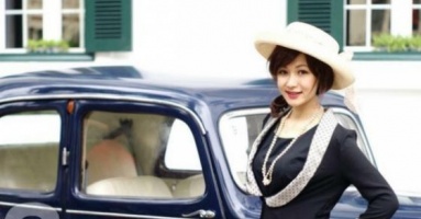 Nàng Việt Kiều xinh đẹp đáp trả thẳng thừng khi bị trách: “Việt kiều mà chả cho tao được lọ nước hoa nào”