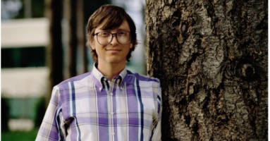 Bill Gates tự “đào“ lại CV của mình cách đây 50 năm, dân mạng đọc xong: “Thế này mà không thành tỷ phú thì hơi phí!“