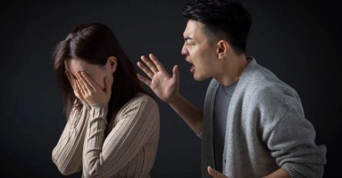 Vợ ở Mỹ: Sai lầm của tôi là để chồng về Việt Nam một mình
