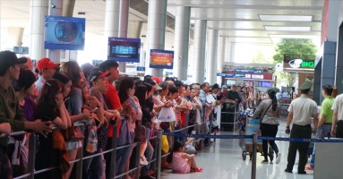 Nỗi niềm Việt Kiều xa quê, trở về thăm người thân ở Việt Nam: 10 người đến, 9 người không trở lại
