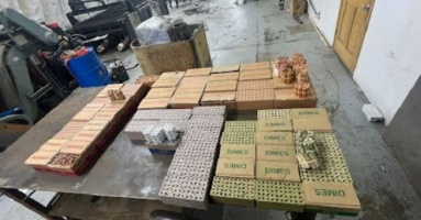 Chở 3 tấn tiền xu đi trả nợ: Tưởng chuyện này chỉ có ở TQ thôi ko nghĩ bên Mỹ cũng có Chở 3 tấn tiền xu đi trả nợ: Tưởng chuyện này chỉ có ở TQ thôi ko nghĩ bên Mỹ cũng có