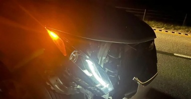 Đan Trường gặp tai nạn giao thông bên Mỹ: Túi khí đã bung, xe phát ra khói