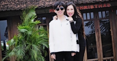 Mẹ nam sinh Việt nói 8 thứ tiếng, được tiến sĩ Mỹ nhận xét “uyên bác như bác học“: “Dạy con thành nhân trước khi thành tài”