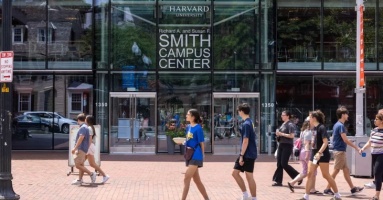 Đại học Harvard giàu hơn 120 nền kinh tế thế giới, nguồn thu của họ từ đâu? Đại học Harvard giàu hơn 120 nền kinh tế thế giới, nguồn thu của họ từ đâu?