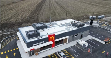 Vì sao McDonald's mở cửa hàng giữa đồng không mông quạnh, phải chạy bằng máy phát điện?
