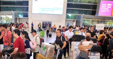 Áp lực quà cáp khiến Việt kiều 6 năm không dám về nước Áp lực quà cáp khiến Việt kiều 6 năm không dám về nước