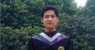 Xôn xao tin Tiến sĩ Đại học danh tiếng của Mỹ về quê làm công chức 'quèn' Xôn xao tin Tiến sĩ Đại học danh tiếng của Mỹ về quê làm công chức 'quèn'