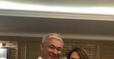 Bố ruột Mỹ Tâm là lão phật gia nổi tiếng trên phim ngoài đời âm thầm làm vệ sĩ cho toàn siêu sao Bố ruột Mỹ Tâm là lão phật gia nổi tiếng trên phim ngoài đời âm thầm làm vệ sĩ cho toàn siêu sao