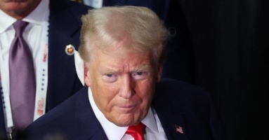 Ông Trump lần đầu xuất hiện sau vụ ám sát hụt Ông Trump lần đầu xuất hiện sau vụ ám sát hụt
