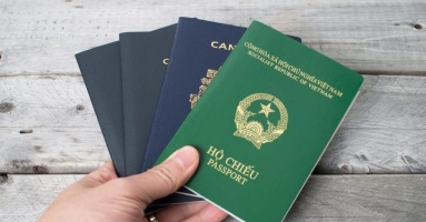 2.100 người nhập, thôi và trở lại quốc tịch Việt Nam 2.100 người nhập, thôi và trở lại quốc tịch Việt Nam