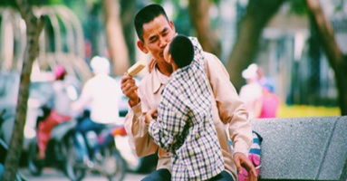 “Nước mắt có bao giờ chảy ngược?” – Nếu bạn vẫn thường nổi cáu với cha mẹ già thì xin hãy đọc câu chuyện này “Nước mắt có bao giờ chảy ngược?” – Nếu bạn vẫn thường nổi cáu với cha mẹ già thì xin hãy đọc câu chuyện này