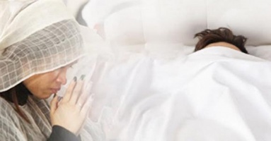 Sau khi một người chết, tại sao người thân lại che mặt? Đó không phải mê tín mà có cơ sở khoa học Sau khi một người chết, tại sao người thân lại che mặt? Đó không phải mê tín mà có cơ sở khoa học