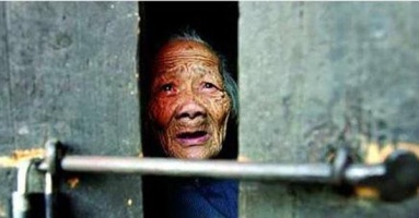 “Con nhận lương chưa? Cho mẹ vài trăm mua gạo” và câu trả lời của con gái khiến ai cũng sốc “Con nhận lương chưa? Cho mẹ vài trăm mua gạo” và câu trả lời của con gái khiến ai cũng sốc