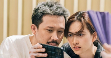 Sao Việt quyên góp ủng hộ đồng bào vùng lũ: Đại Nghĩa bán vàng, Việt Hương bất ngờ xin lỗi Sao Việt quyên góp ủng hộ đồng bào vùng lũ: Đại Nghĩa bán vàng, Việt Hương bất ngờ xin lỗi