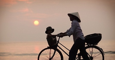 Nghỉ hưu sớm để chăm mẹ già - Câu chuyện cảm động, không phải ai cũng có dũng khí để làm Nghỉ hưu sớm để chăm mẹ già - Câu chuyện cảm động, không phải ai cũng có dũng khí để làm
