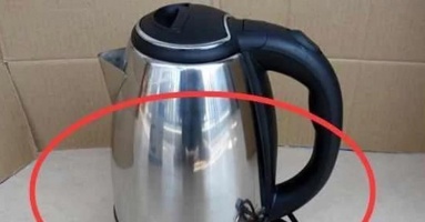 Vì sao người nước ngoài rất hiếm khi dùng ấm siêu tốc dù nó rất tiện lợi? Họ thực sự rất thông minh Vì sao người nước ngoài rất hiếm khi dùng ấm siêu tốc dù nó rất tiện lợi? Họ thực sự rất thông minh