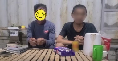 Toàn cảnh biến căng trong team Quang Linh đến từ thông tin 1 thành viên bị đuổi việc, quay lại “bóc phốt” Toàn cảnh biến căng trong team Quang Linh đến từ thông tin 1 thành viên bị đuổi việc, quay lại “bóc phốt”