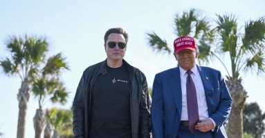 Elon Musk phản pháo sau khi bị gọi là 'tổng thống ngầm' Elon Musk phản pháo sau khi bị gọi là 'tổng thống ngầm'
