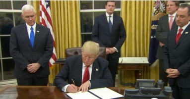 Nóng: Tổng thống Donald Trump tuyên bố Mỹ rút khỏi WHO Nóng: Tổng thống Donald Trump tuyên bố Mỹ rút khỏi WHO