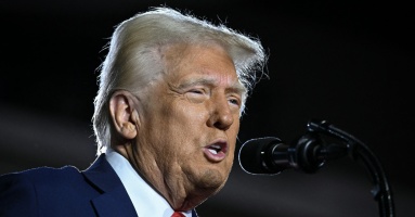 Ông Trump trừng phạt Colombia vì từ chối chuyến bay trục xuất Ông Trump trừng phạt Colombia vì từ chối chuyến bay trục xuất