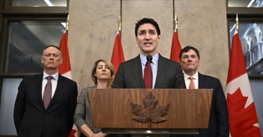 Canada tung đòn thuế trả đũa Mỹ Canada tung đòn thuế trả đũa Mỹ