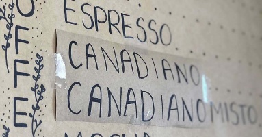 Dân Canada đổi tên cà phê Americano thành Canadiano để phản đối Mỹ Dân Canada đổi tên cà phê Americano thành Canadiano để phản đối Mỹ