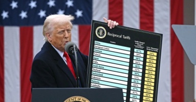 Người Mỹ phản ứng trái chiều với thuế đối ứng của ông Trump