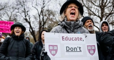 Bộ An ninh Nội địa Mỹ cắt tài trợ cho Đại học Harvard Bộ An ninh Nội địa Mỹ cắt tài trợ cho Đại học Harvard