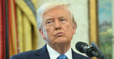 55% người Mỹ không ủng hộ ông Trump ở mốc 100 ngày nắm quyền