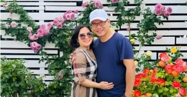 Khu vườn bốn mùa hoa của vợ chồng Việt ở Washington Khu vườn bốn mùa hoa của vợ chồng Việt ở Washington