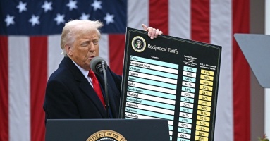 Doanh nghiệp toàn cầu thiệt hại hơn 34 tỷ USD vì đòn thuế của ông Trump Doanh nghiệp toàn cầu thiệt hại hơn 34 tỷ USD vì đòn thuế của ông Trump