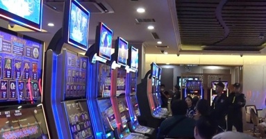 Doanh nhân, ca sĩ thua hàng triệu USD tại King Club như thế nào Doanh nhân, ca sĩ thua hàng triệu USD tại King Club như thế nào