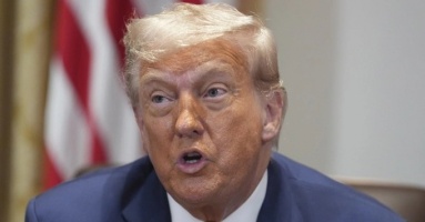 Ông Trump nói 'không hài lòng' với ông Putin Ông Trump nói 'không hài lòng' với ông Putin