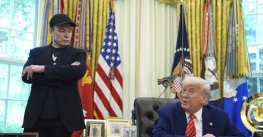 Elon Musk chỉ trích ông Trump về vụ 'hồ sơ Epstein' Elon Musk chỉ trích ông Trump về vụ 'hồ sơ Epstein'