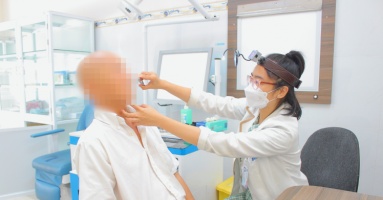Việt kiều Mỹ bị cơn đau đầu hành hạ cả năm, về nước chữa cải thiện sau vài ngày Việt kiều Mỹ bị cơn đau đầu hành hạ cả năm, về nước chữa cải thiện sau vài ngày