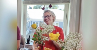 Giấc mơ tan vỡ của cô gái Ukraine bị đâm trên tàu điện Mỹ Giấc mơ tan vỡ của cô gái Ukraine bị đâm trên tàu điện Mỹ
