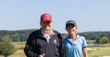 Ông Trump chia sẻ với cháu nội về ước mơ đang theo đuổi Ông Trump chia sẻ với cháu nội về ước mơ đang theo đuổi