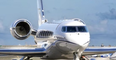 Giới siêu giàu đỏ mắt tìm máy bay chạy khỏi Dubai Giới siêu giàu đỏ mắt tìm máy bay chạy khỏi Dubai