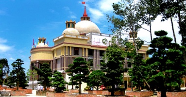 Trầm Bê: Nhà đất 100 triệu USD ở Mỹ, lâu đài 30ha bậc nhất Việt Nam Trầm Bê: Nhà đất 100 triệu USD ở Mỹ, lâu đài 30ha bậc nhất Việt Nam