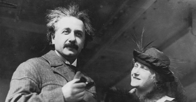 Bí quyết của thiên tài Einstein: Thành công = Làm việc + Chơi + Giữ im lặng Bí quyết của thiên tài Einstein: Thành công = Làm việc + Chơi + Giữ im lặng