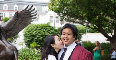 Thần đồng Đỗ Nhật Nam được 8 trường đại học Mỹ trao học bổng Tiến sĩ ở tuổi 22 Thần đồng Đỗ Nhật Nam được 8 trường đại học Mỹ trao học bổng Tiến sĩ ở tuổi 22
