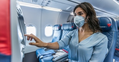 Tiếp viên hàng không 21 năm kinh nghiệm chia sẻ: Nguyên tắc lịch sự phải biết khi đi máy bay Tiếp viên hàng không 21 năm kinh nghiệm chia sẻ: Nguyên tắc lịch sự phải biết khi đi máy bay